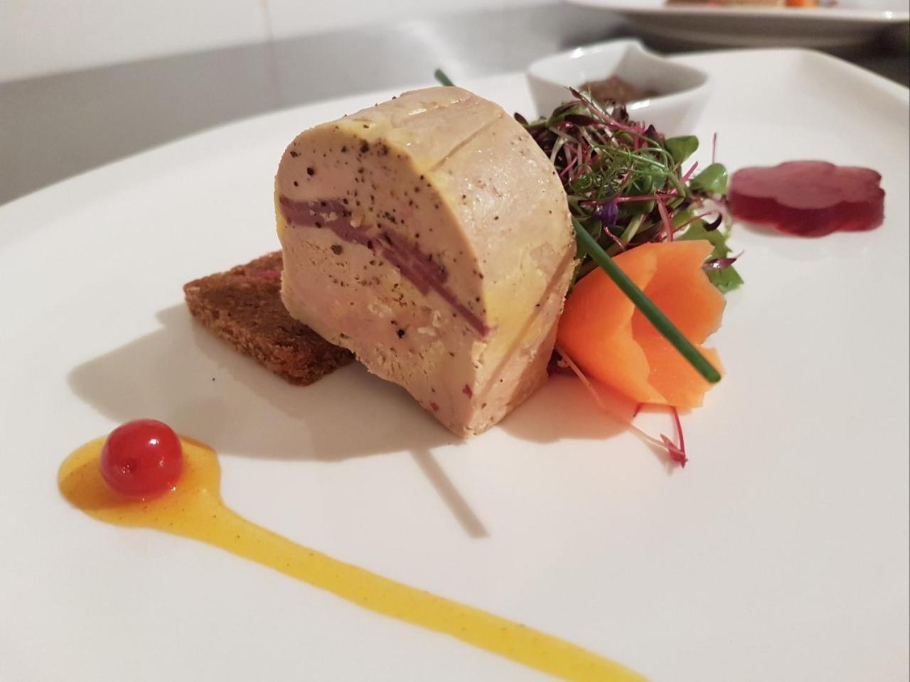 Vernayaz Reves Gourmands, Hotellerie & Gastronomie מראה חיצוני תמונה